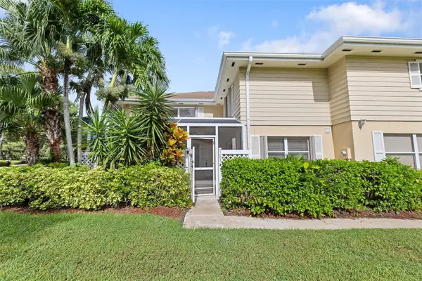 5203 Wheatley Ct, Boynton Beach, FL 33436