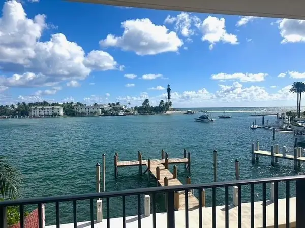 Address Withheld By Seller, Pompano Beach, FL 33062