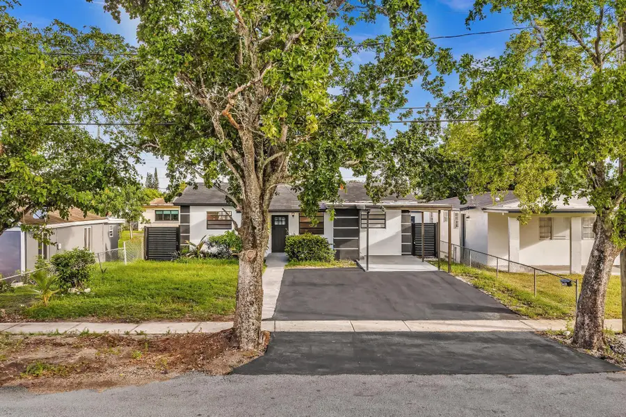 5361 Flagler St, Hollywood, FL 33021 - Image #3