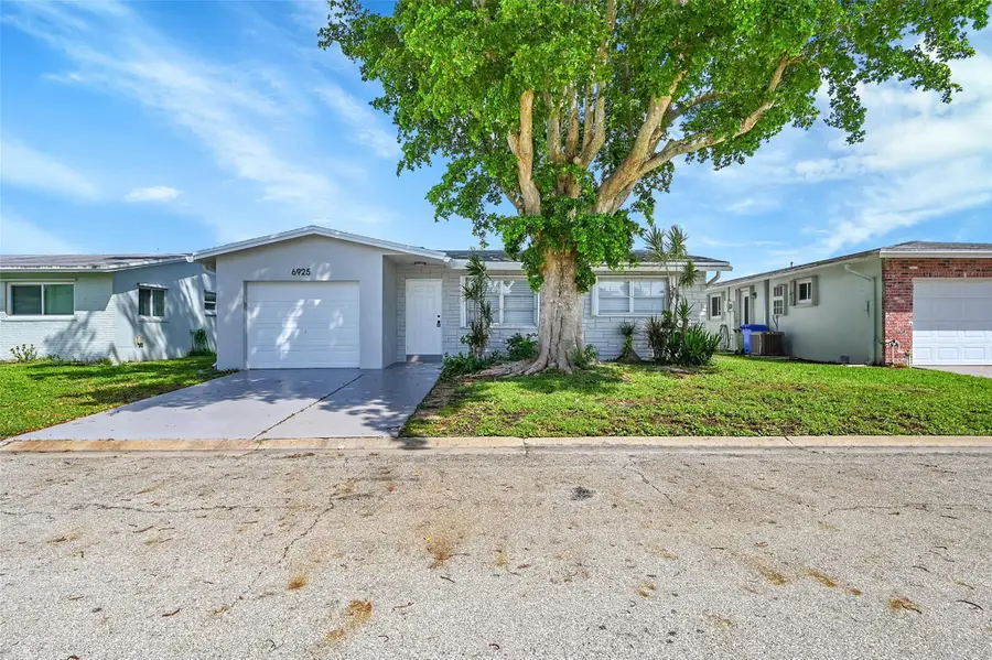 6925 NW 11th St, Margate, FL 33063 - Image #3