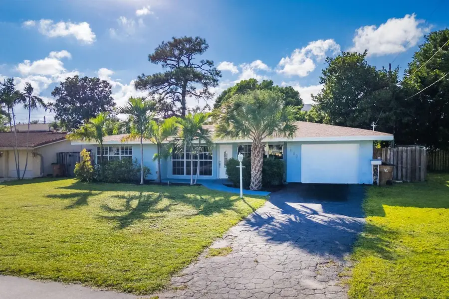 827 SE 10th Ter, Deerfield Beach, FL 33441 - Image #2