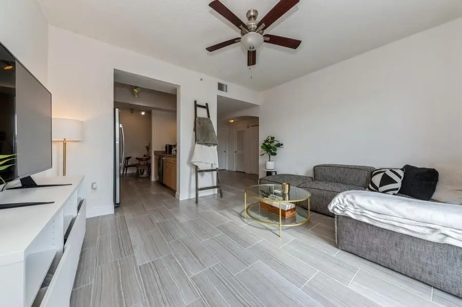 533 NE 3rd Avenue #551, Fort Lauderdale, FL 33301 - Image #3