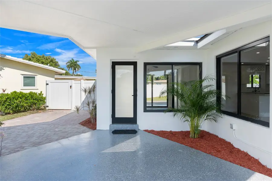 455 SW 14th Ct, Pompano Beach, FL 33060 - Image #2