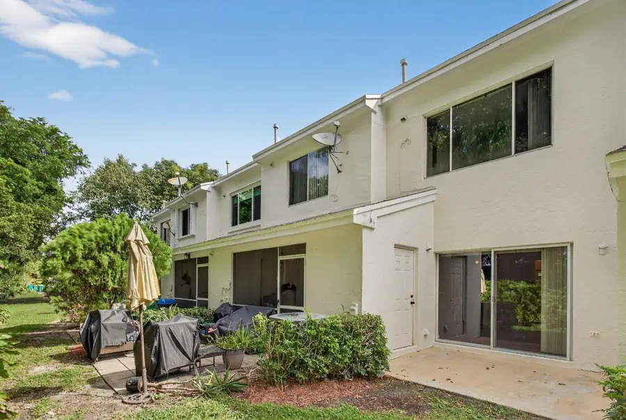 7711 Sanibel Drive, Tamarac, FL 33321 - Image #3