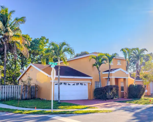 9462 NW 52nd Place, Sunrise, FL 33351
