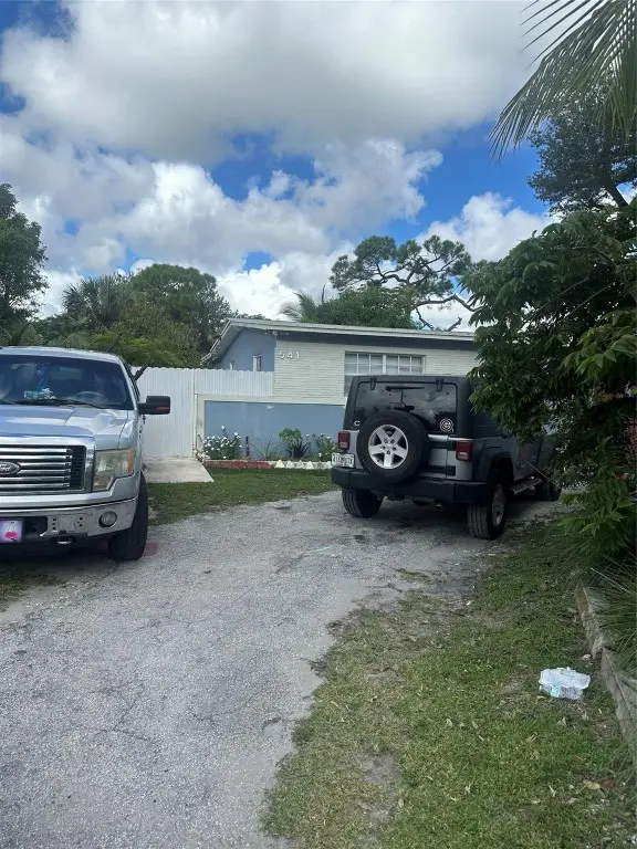 541 NW 33rd Avenue, Lauderhill, FL 33311 - Image #2