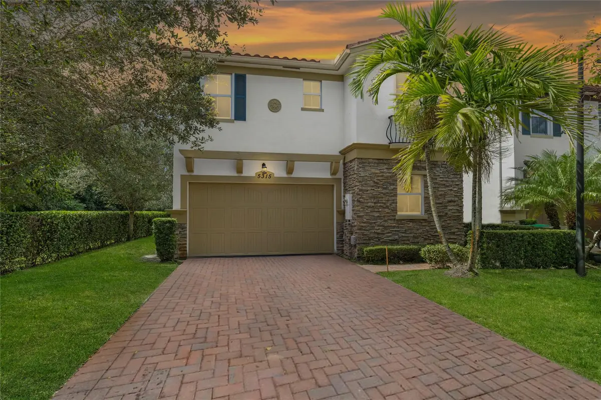 5315 Golden Eagle Ter, Davie, FL 33314 - Image #1