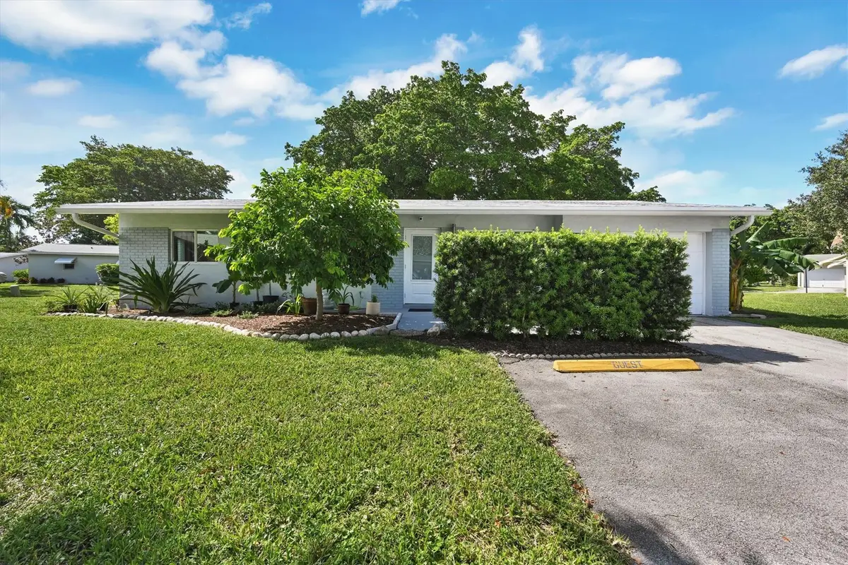 2512 SW Natura Blvd, Deerfield Beach, FL 33441 - Image #1