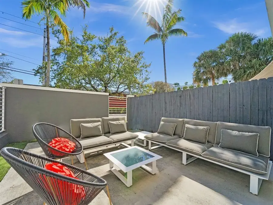 703 SE 16th Ct, Fort Lauderdale, FL 33316 - Image #3