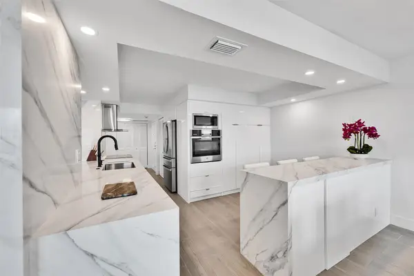 5100 N Ocean Blvd #1016, Lauderdale By The Sea, FL 33308