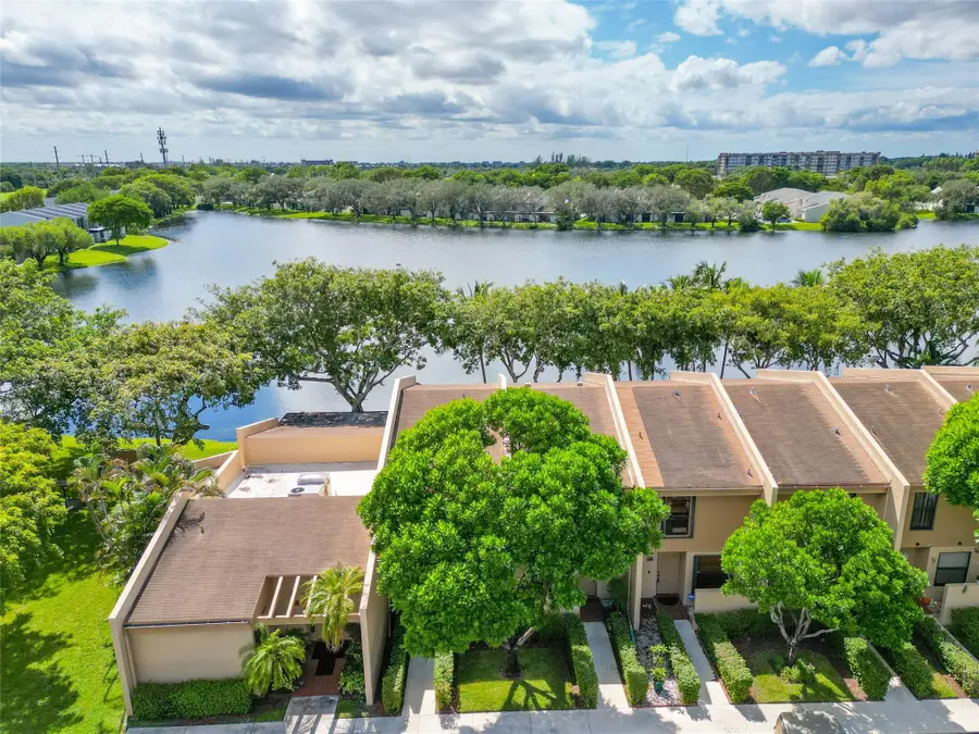 1424 NW 97th Ter #280, Pembroke Pines, FL 33024 - Image #3