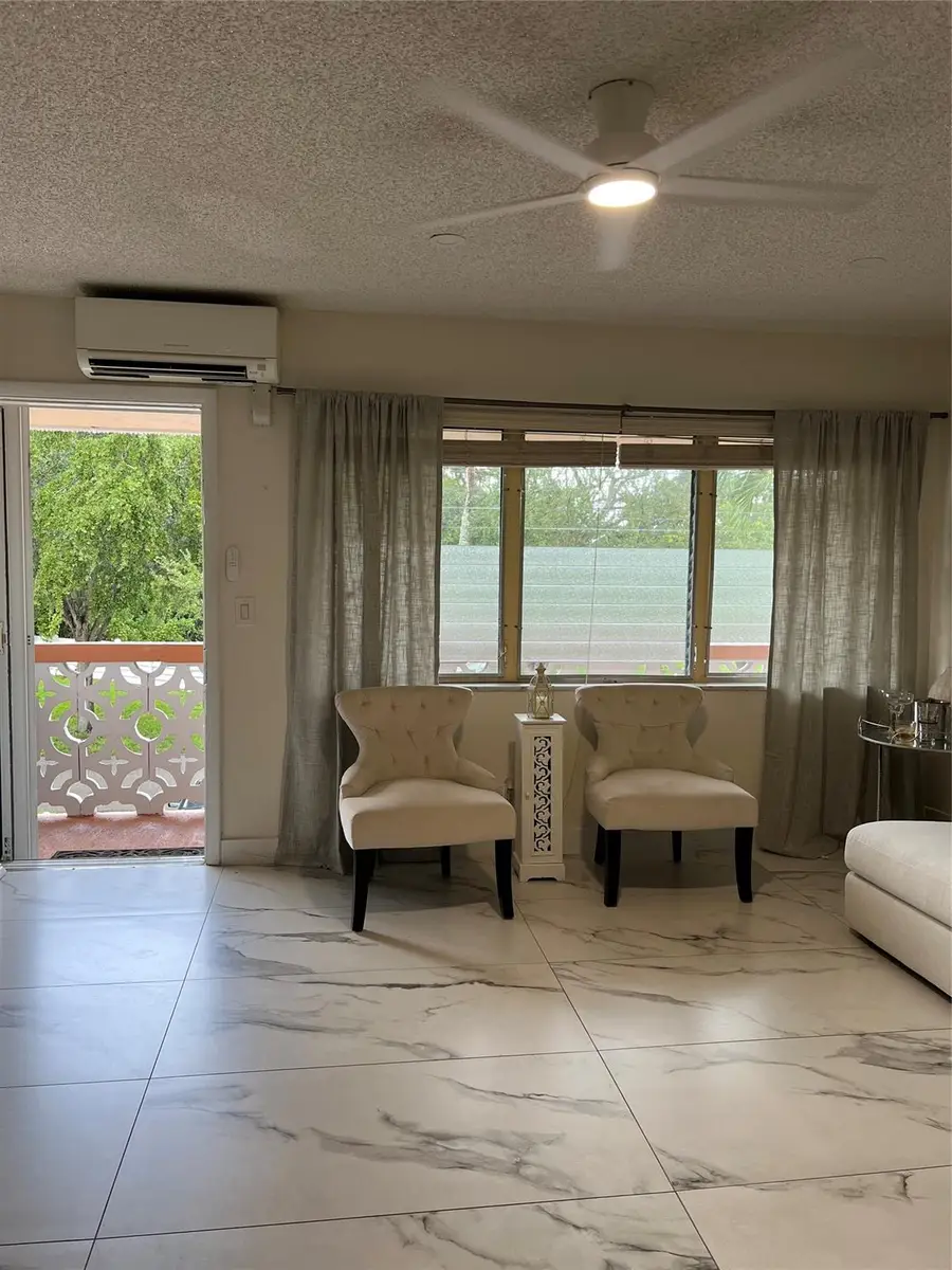 900 SW 10th Ter #S20, Hallandale Beach, FL 33009 - Image #3