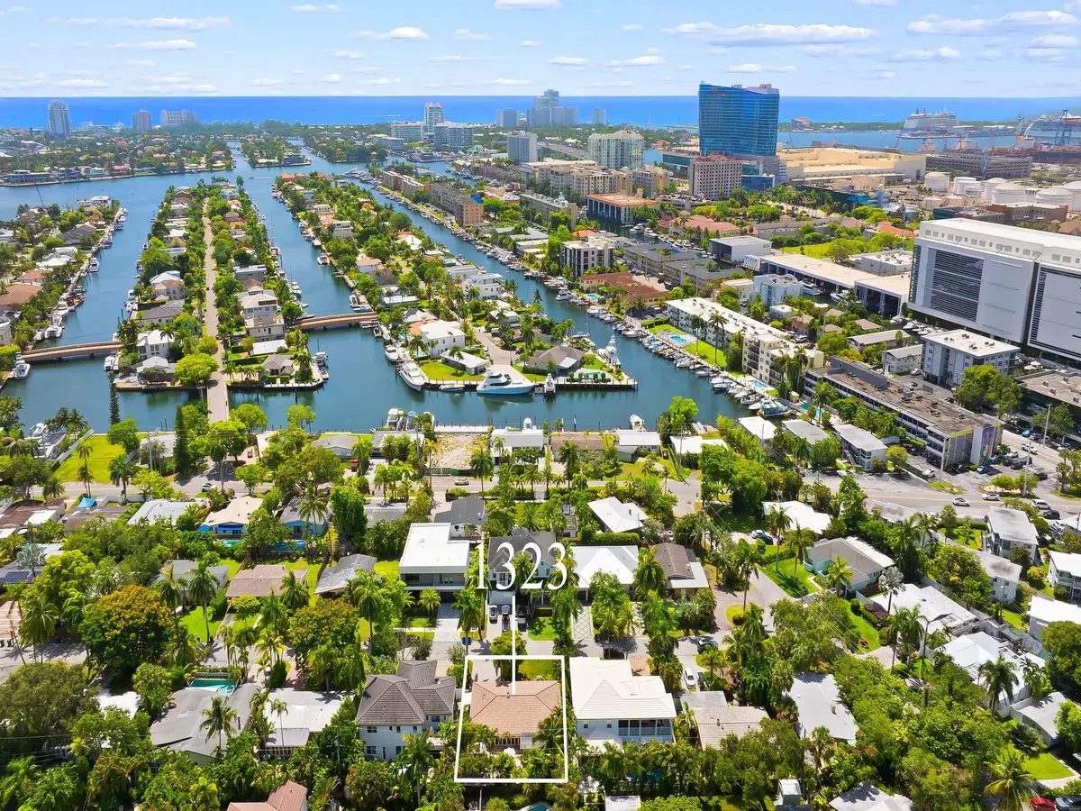 1323 SE 13th Ter, Fort Lauderdale, FL 33316 - Image #1