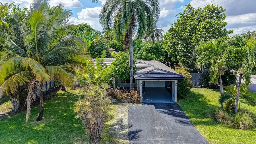 3281 NE 15th Ave, Oakland Park, FL 33334 - Image #2