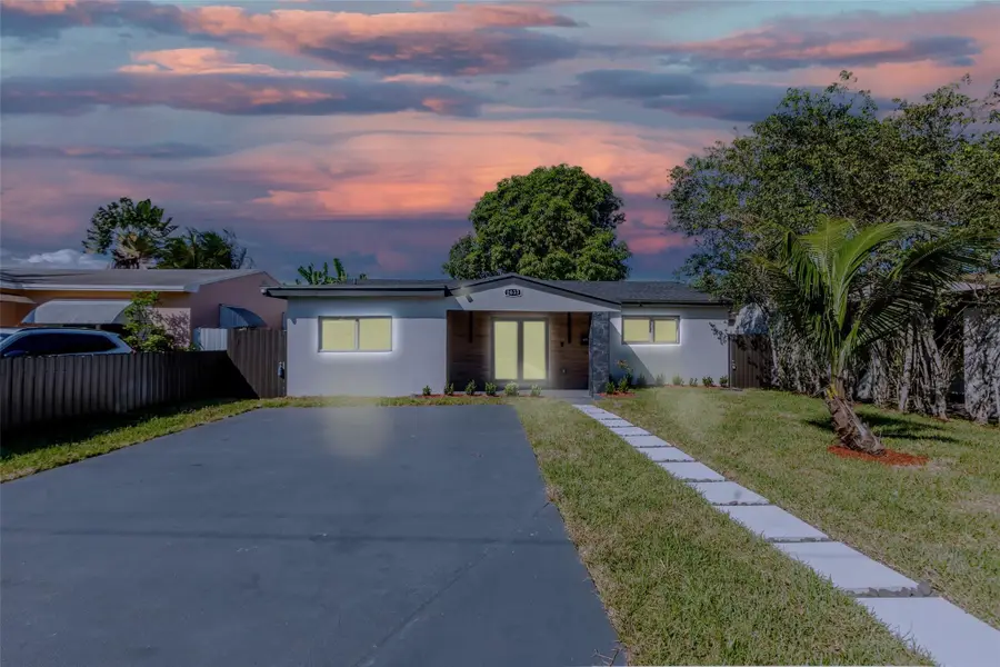 2633 Taft St, Hollywood, FL 33020 - Image #3