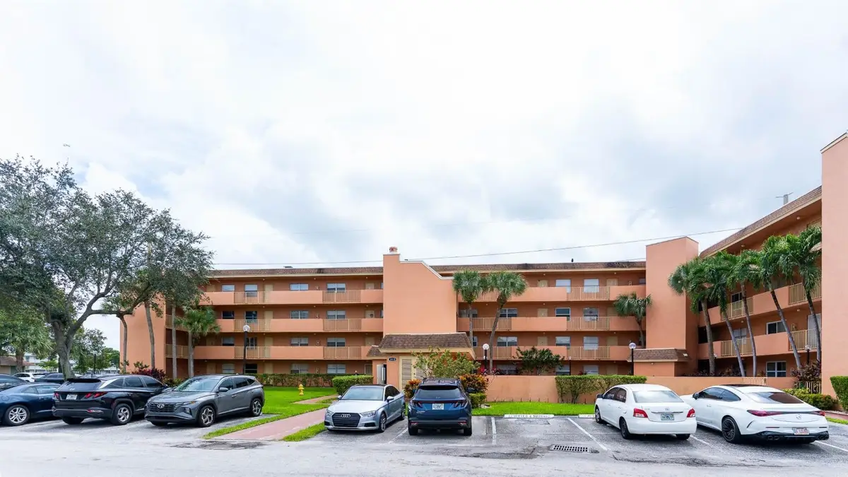 3110 N Pine Island Road #304, Sunrise, FL 33351 - Image #1