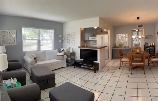 492 Tilford W #492, Deerfield Beach, FL 33442 - Image #2