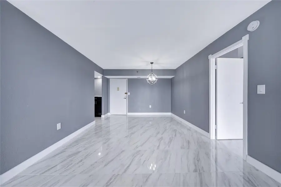 1100 Saint Charles Pl #708, Pembroke Pines, FL 33026 - Image #2