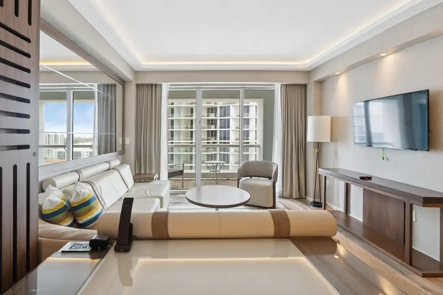 551 N Fort Lauderdale Beach #H906, Fort Lauderdale, FL 33304 - Image #3