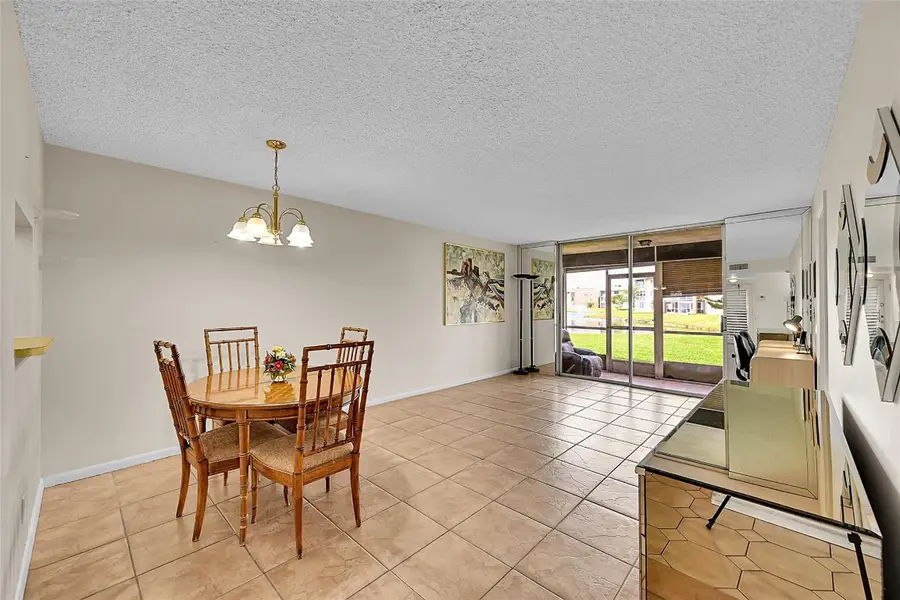 9261 Sunrise Lakes Boulevard #112, Sunrise, FL 33322 - Image #3