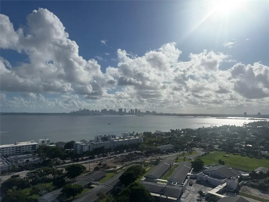 7601 E Treasure Dr #2403, North Bay Village, FL 33141 - Image #3