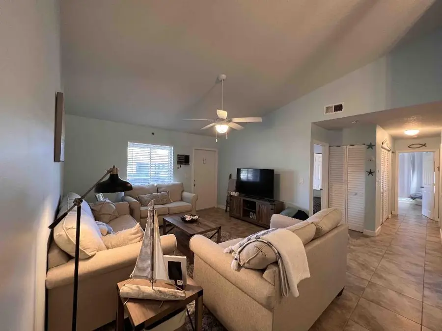 6272 Chasewood Dr #E, Jupiter, FL 33458 - Image #3