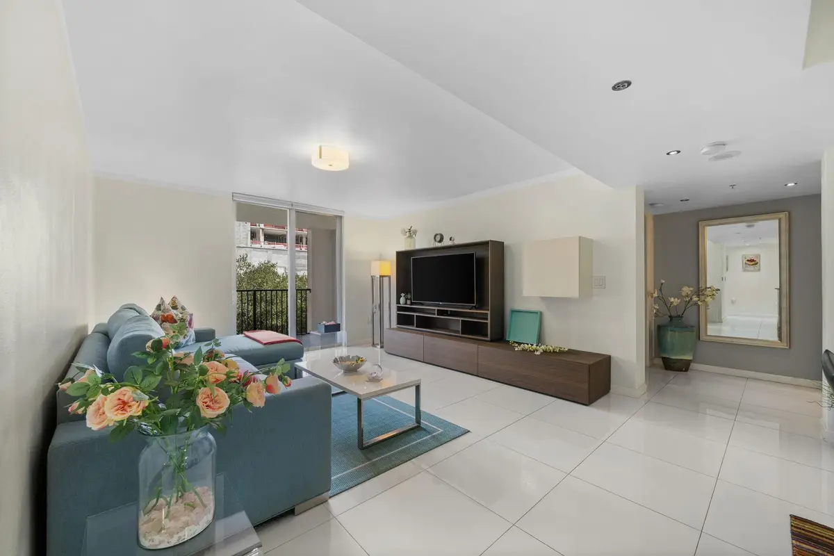 520 SE 5th #2406, Fort Lauderdale, FL 33301 - Image #1