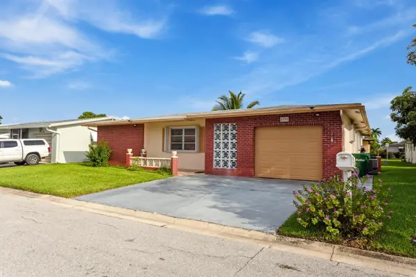 6990 NW 12th St, Margate, FL 33063