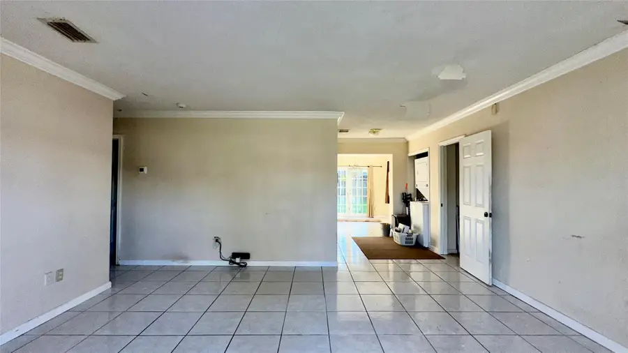 4810 NW 11th Pl, Lauderhill, FL 33313 - Image #2