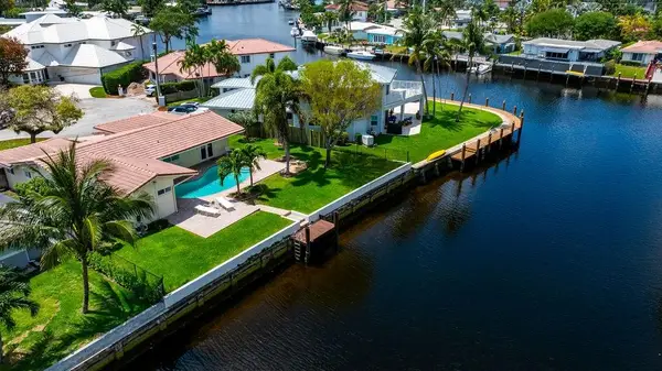 571 SE 12th St, Pompano Beach, FL 33060