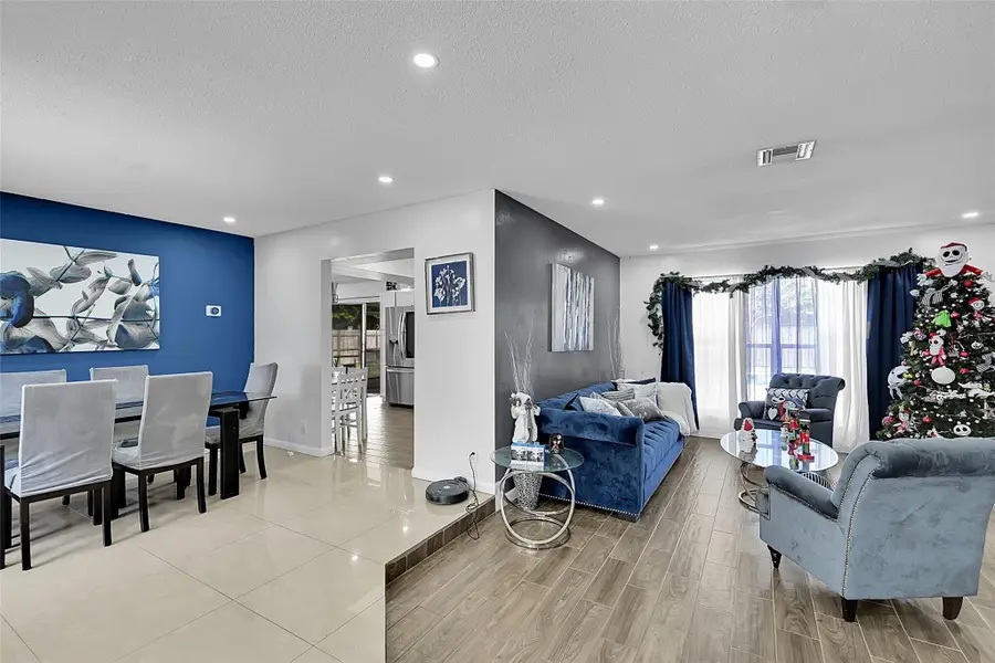 300 W Kathy Ln, Margate, FL 33068 - Image #3