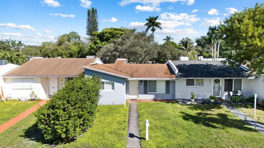 824 N Golf Drive, Hollywood, FL 33021 - Image #3