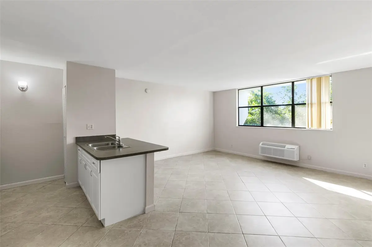 2401 Riverside Dr #518B, Coral Springs, FL 33065 - Image #1