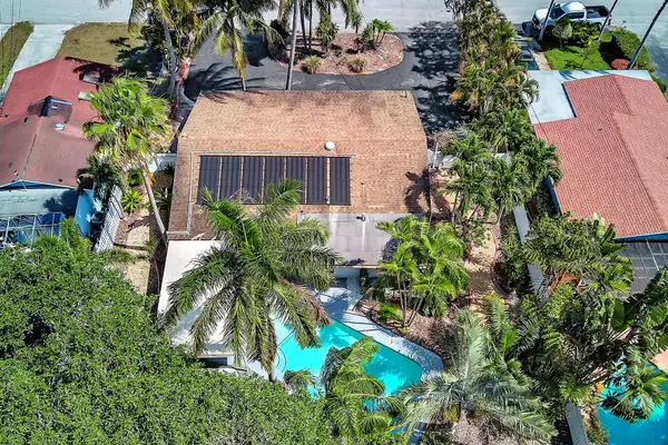 1580 NE 35th St, Oakland Park, FL 33334