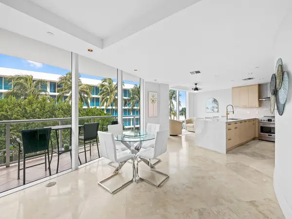 1200 Holiday Dr #208, Fort Lauderdale, FL 33316