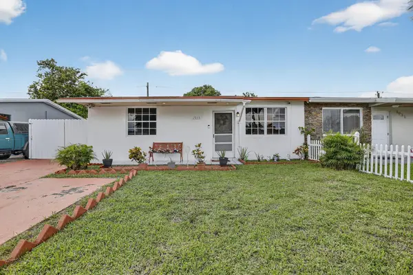 1935 SW 67th Ter, North Lauderdale, FL 33068