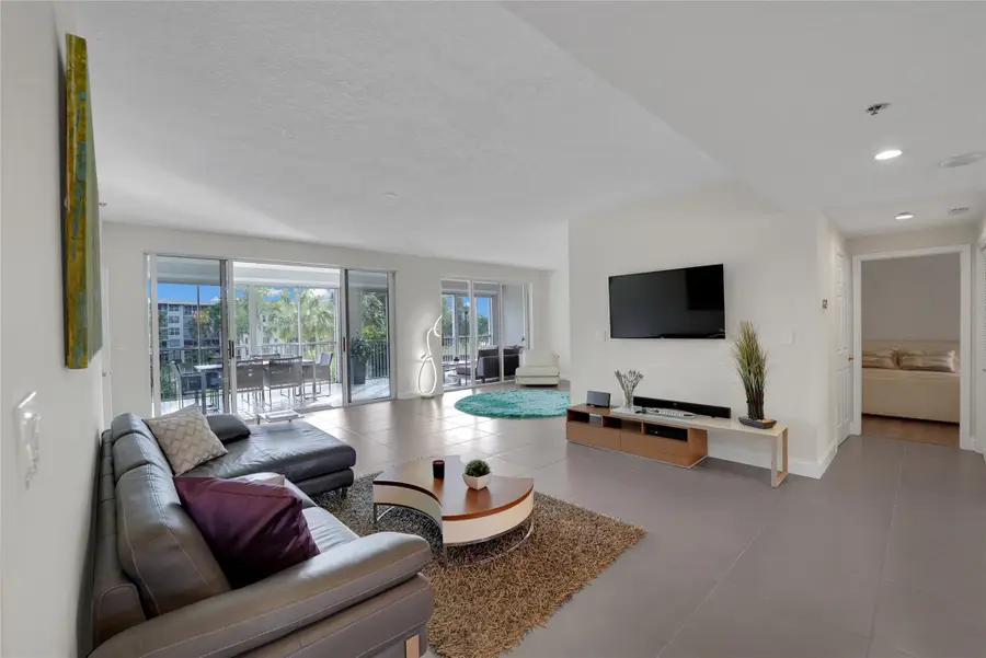 4108 W Palm Aire Dr #83B, Pompano Beach, FL 33069 - Image #3