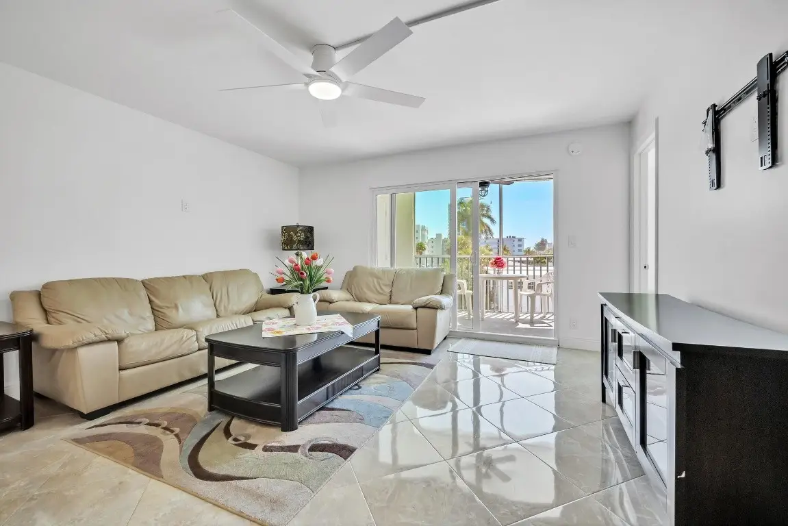 720 Bayshore Drive #304, Fort Lauderdale, FL 33304 - Image #1