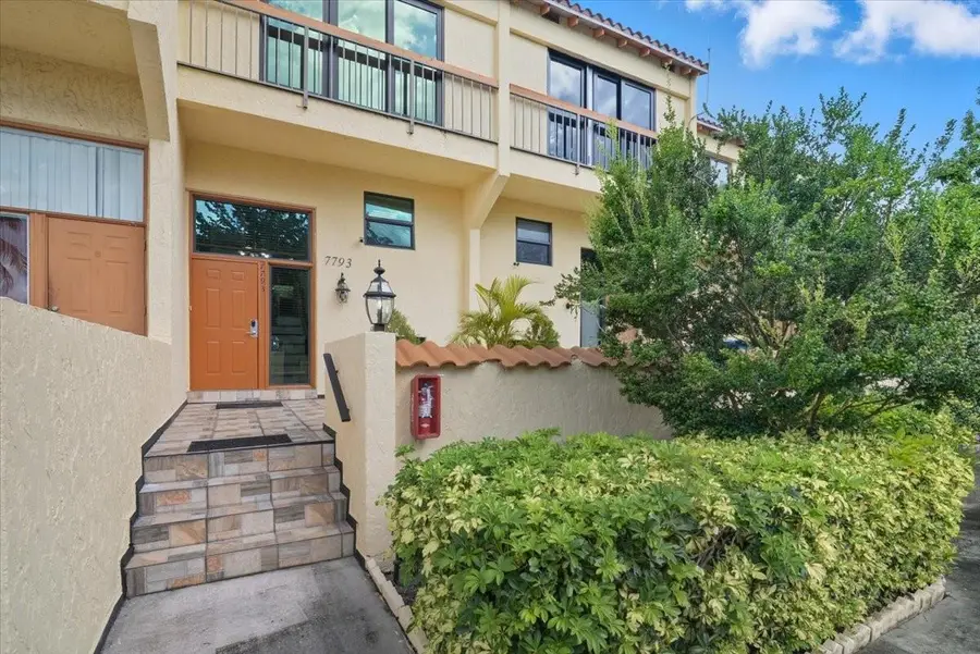 7793 Grande St #7793, Sunrise, FL 33351 - Image #2