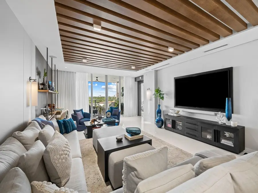 435 Bayshore Drive #703, Fort Lauderdale, FL 33304 - Image #2