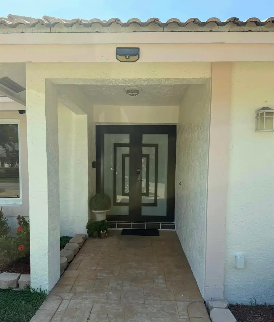 402 NW 107th Ave, Coral Springs, FL 33071 - Image #3