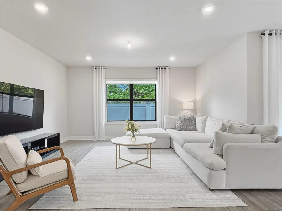 2960 Shortleaf Ave, Oakland Park, FL 33311 - Image #2