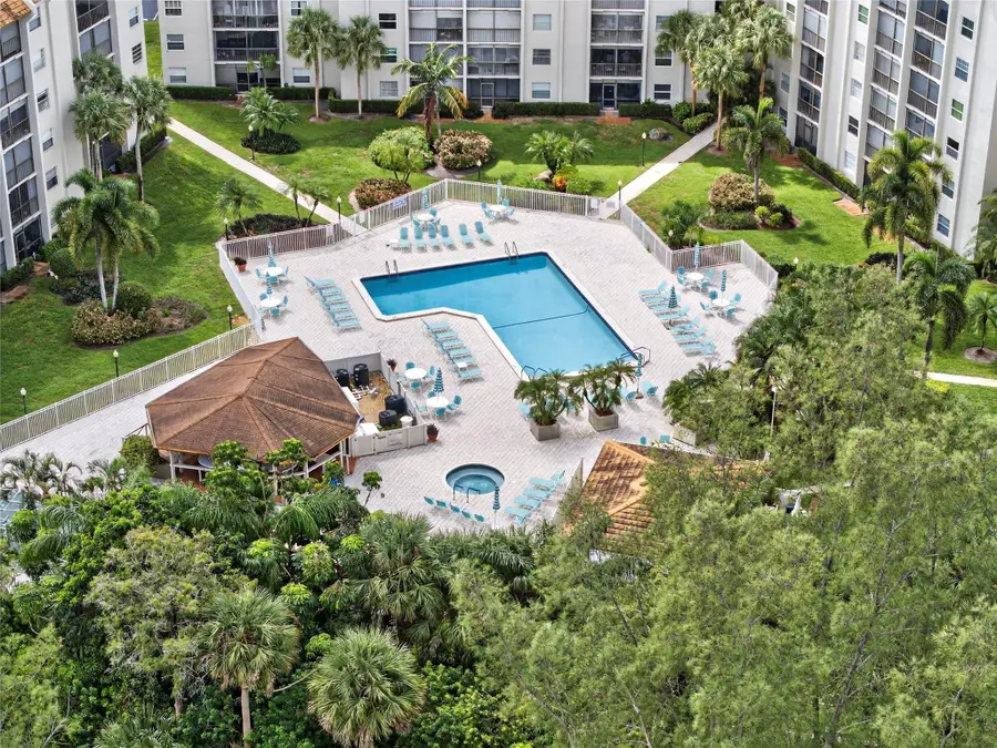3930 Inverrary Blvd #604-D, Fort Lauderdale, FL 33319 - Image #2