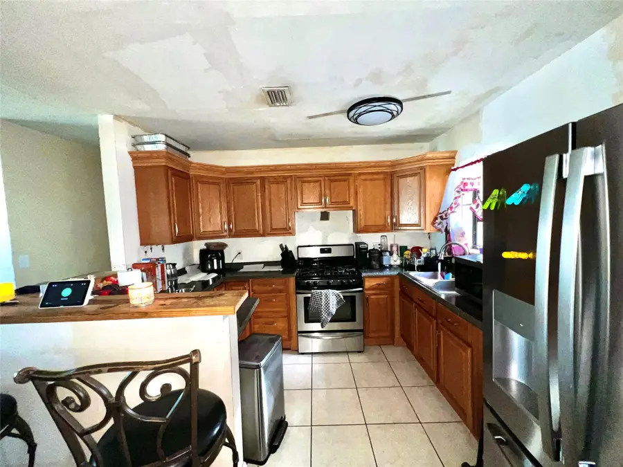 17130 NW 29th Pl, Miami Gardens, FL 33056 - Image #2