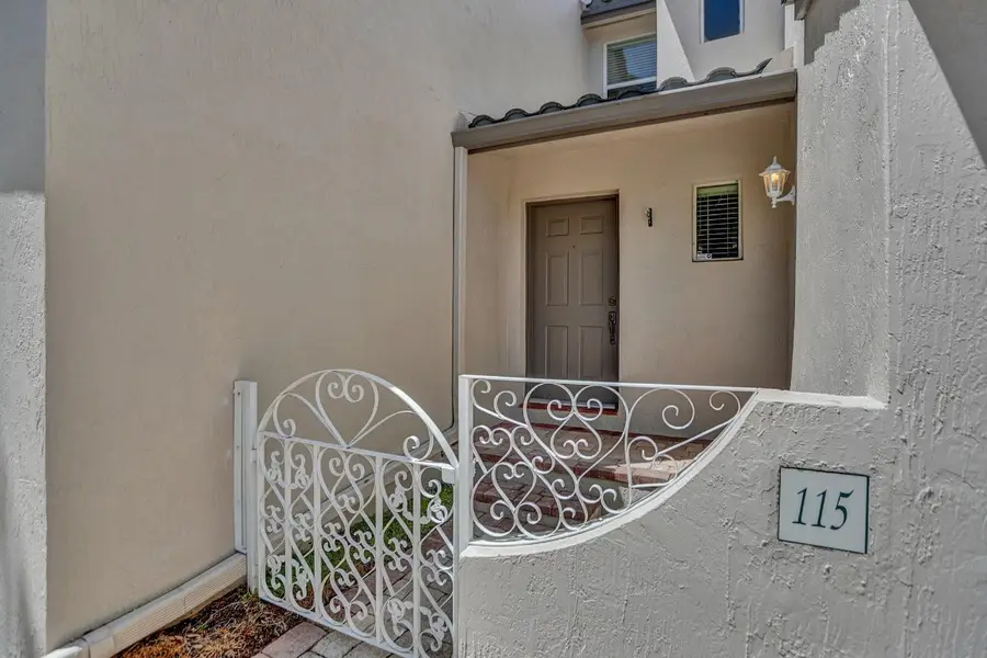 1900 Oceanwalk Lane #115, Pompano Beach, FL 33062 - Image #3