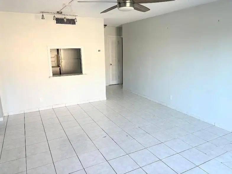660 Tennis Club Dr #306, Fort Lauderdale, FL 33311 - Image #2
