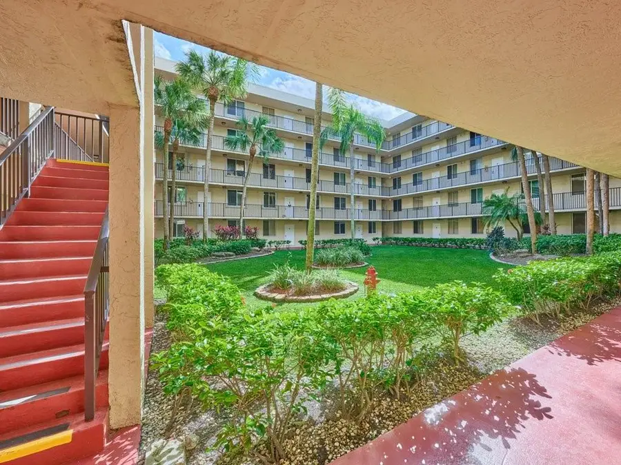 3253 Riverside Dr #D-301, Coral Springs, FL 33065 - Image #3