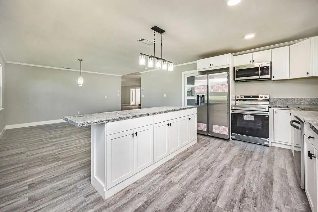 300 Riomar Dr, Port Saint Lucie, FL 34952 - Image #1