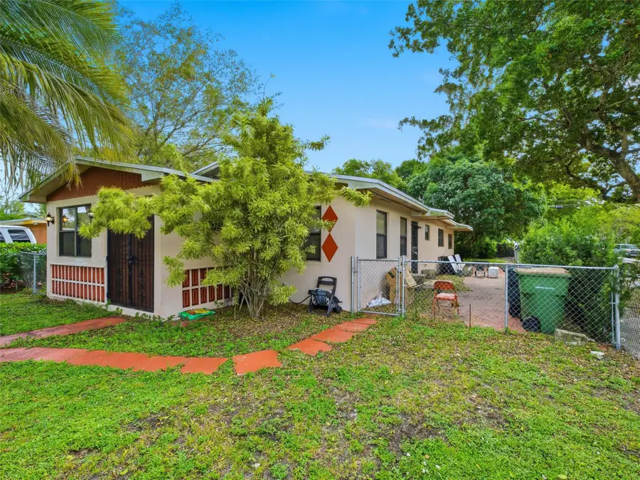 1090 NW 123rd St, North Miami, FL 33168 - Image #3