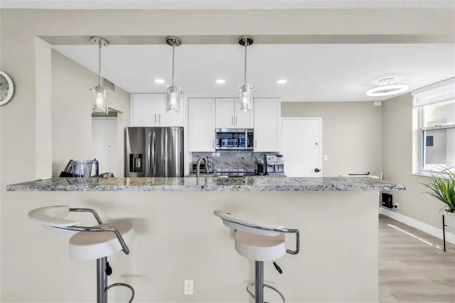 4330 Hillcrest Dr #810, Hollywood, FL 33021 - Image #3